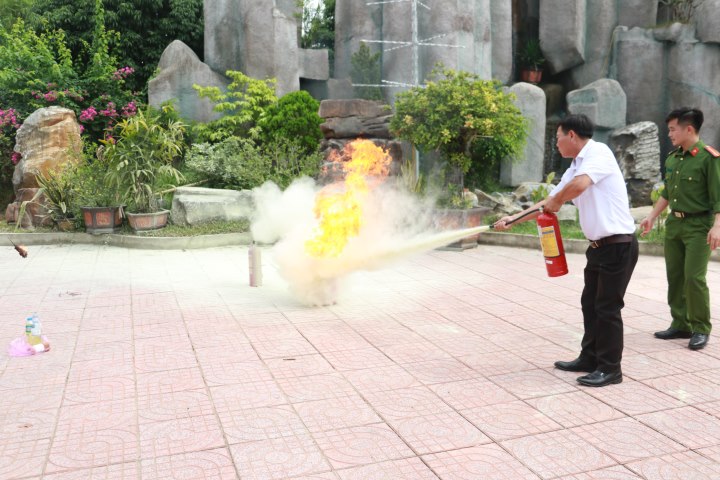 Hướng dẫn sử dụng bình chữa cháy