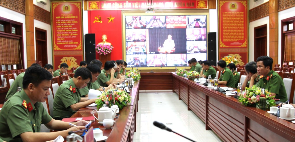 Hội nghị được tổ chức theo hình thức trực tuyến