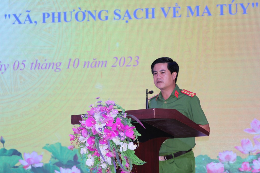 Đồng chí Đại tá Nguyễn Đức Hải, Phó Bí thư Đảng ủy, Phó Giám đốc Công an tỉnh ghi nhận và đánh giá cao kết quả triển khai mô hình xây dựng
