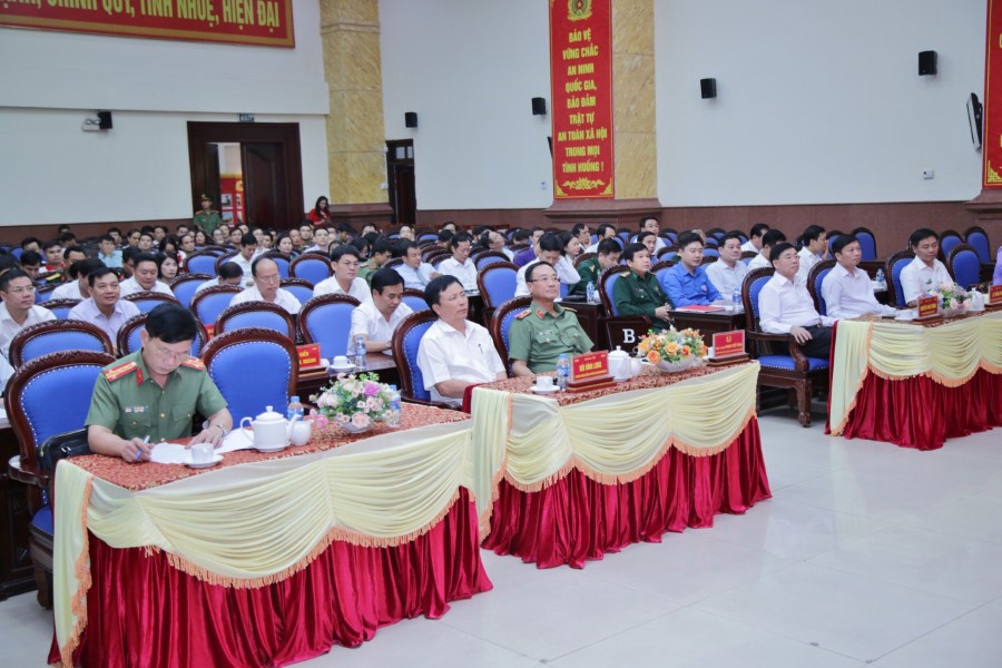Các đại biểu tham dự Hội nghị