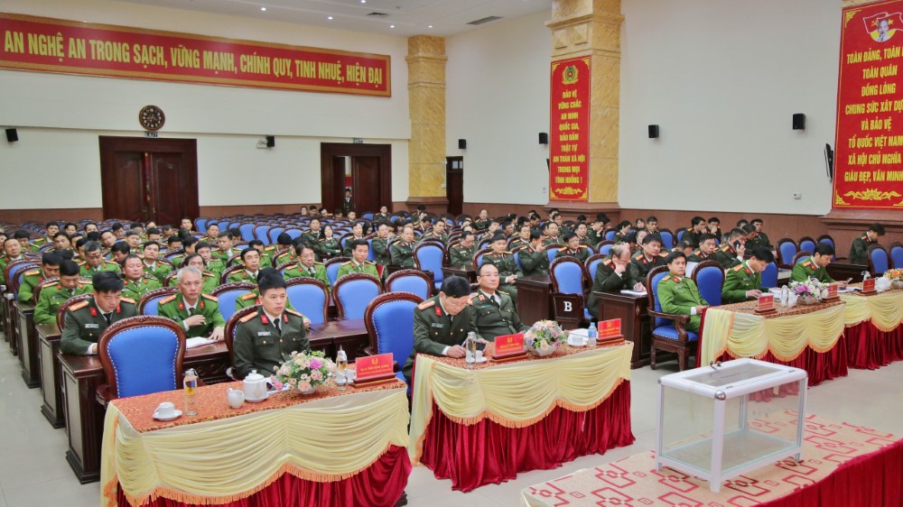 Các đại biểu tham dự Hội nghị