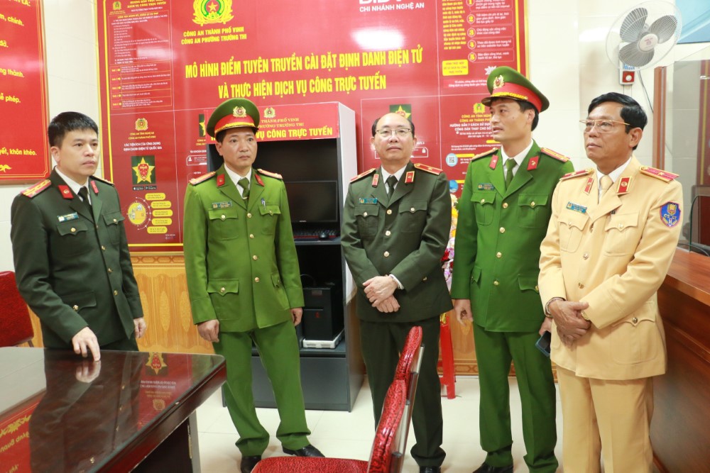 Lãnh đạo Công an các đơn vị, địa phương tham quan, tìm hiểu mô hình Công an phường điển hình, kiểu mẫu về ANTT và văn minh đô thị tại địa bàn TX Cửa Lò