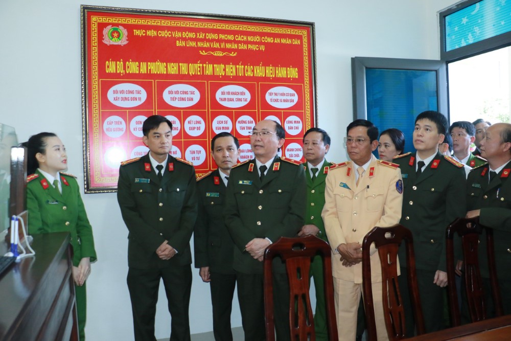 Lãnh đạo Công an các đơn vị, địa phương tham quan, tìm hiểu mô hình Công an phường điển hình, kiểu mẫu về ANTT và văn minh đô thị tại phường Nghi Thu - TX Cửa Lò