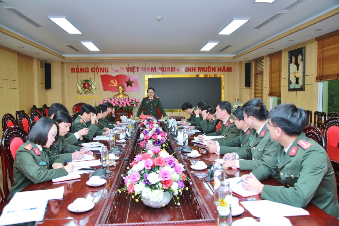 Toàn cảnh buổi làm việc 	
