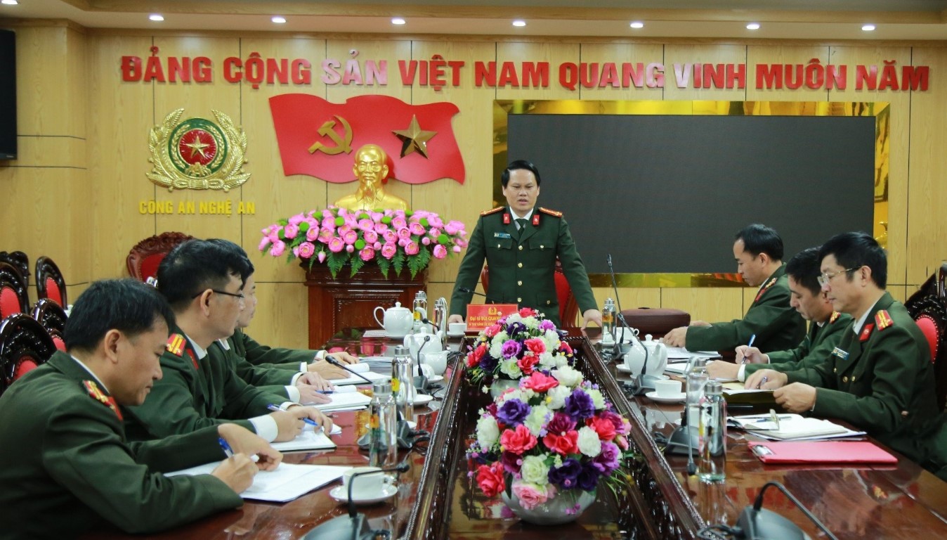   Toàn cảnh buổi làm việc