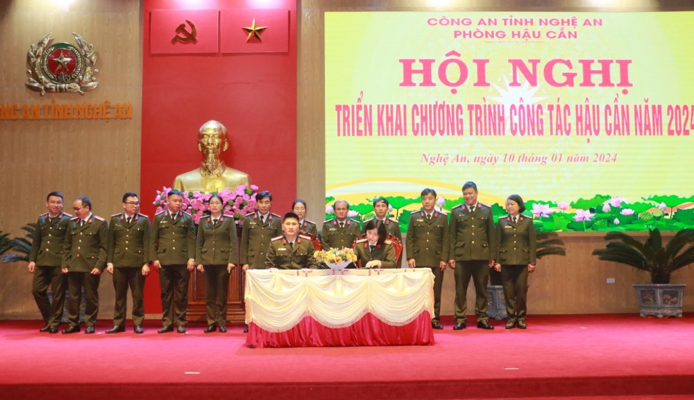 Các đội ký cam kết thi đua