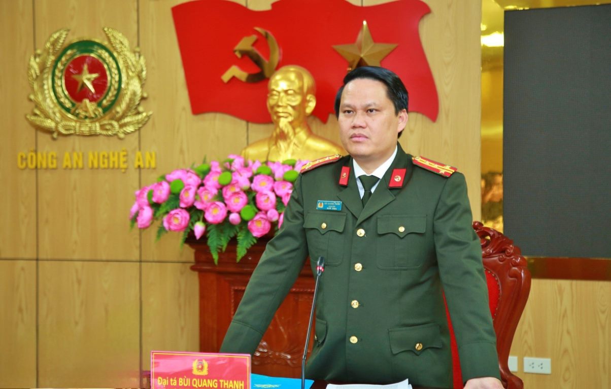Đồng chí Đại tá Bùi Quang Thanh, Bí thư Đảng ủy, Giám đốc Công an tỉnh phát biểu chỉ đạo tại buổi làm việc