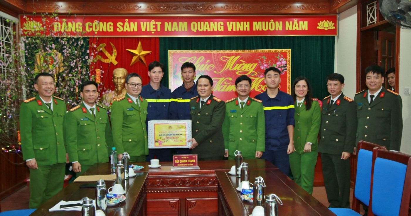 Đoàn công tác kiểm tra, chúc Tết Phòng Cảnh sát phòng cháy chữa cháy và cứu nạn cứu hộ