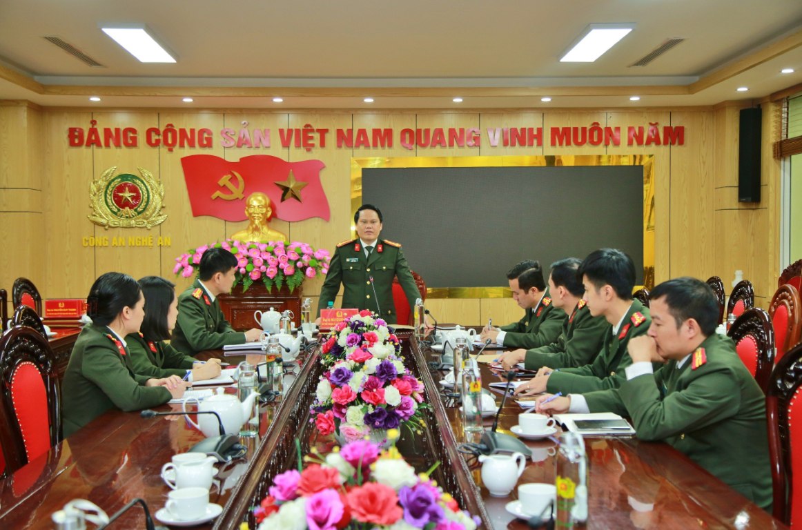 Lãnh đạo Công an tỉnh Nghệ An luôn quan tâm, chỉ đạo đấu tranh quyết liệt với tội phạm sử dụng công nghệ cao