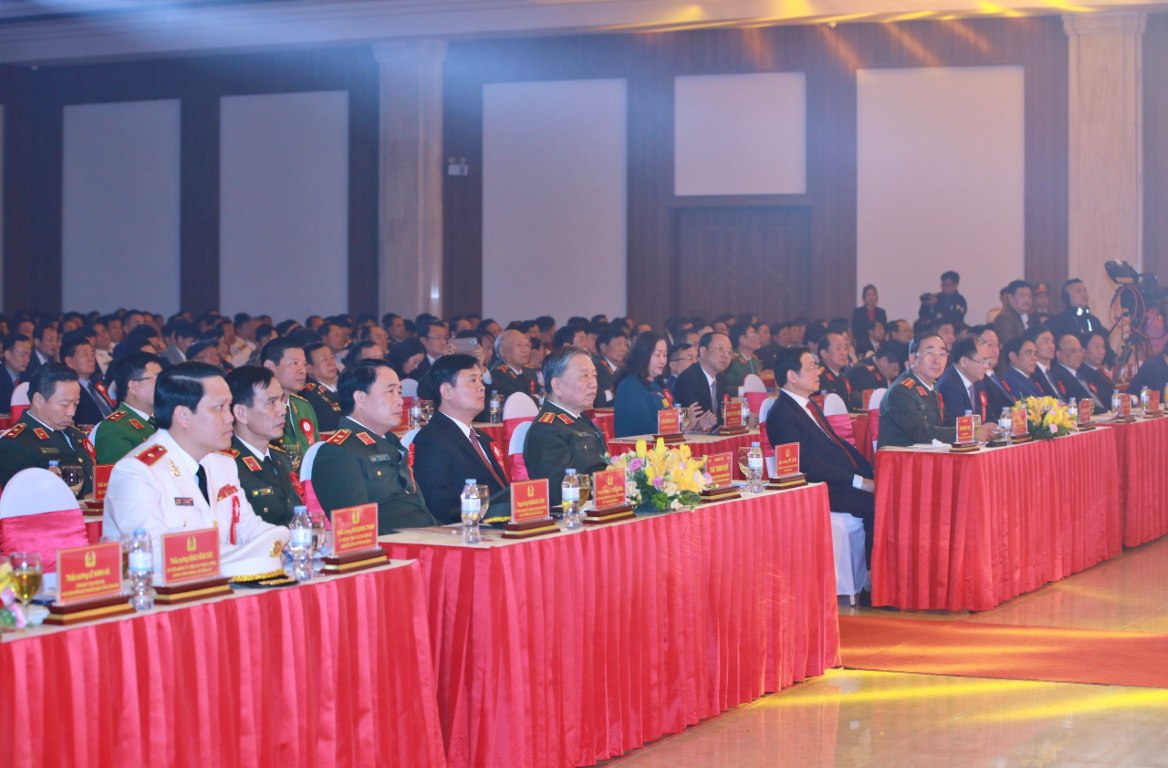 Các đại biểu tham dự 