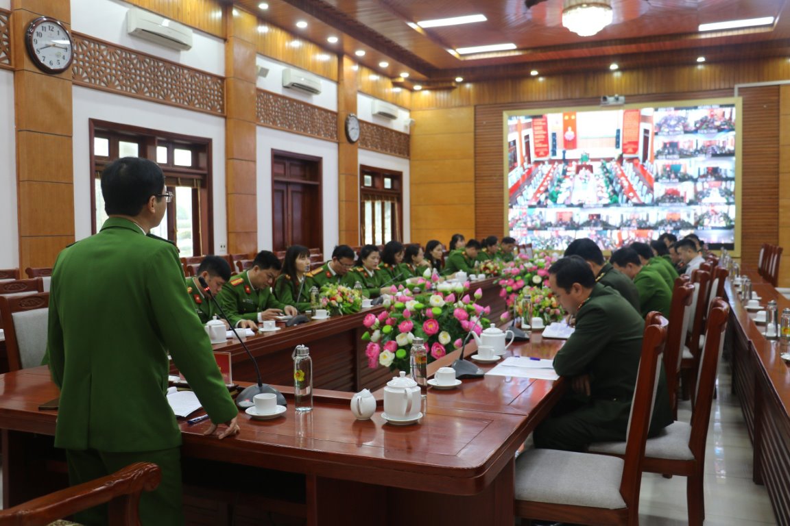 Hội nghị tổ chức trực tuyến, kết nối đến Công an xã, phường, thị trấn trên toàn tỉnh