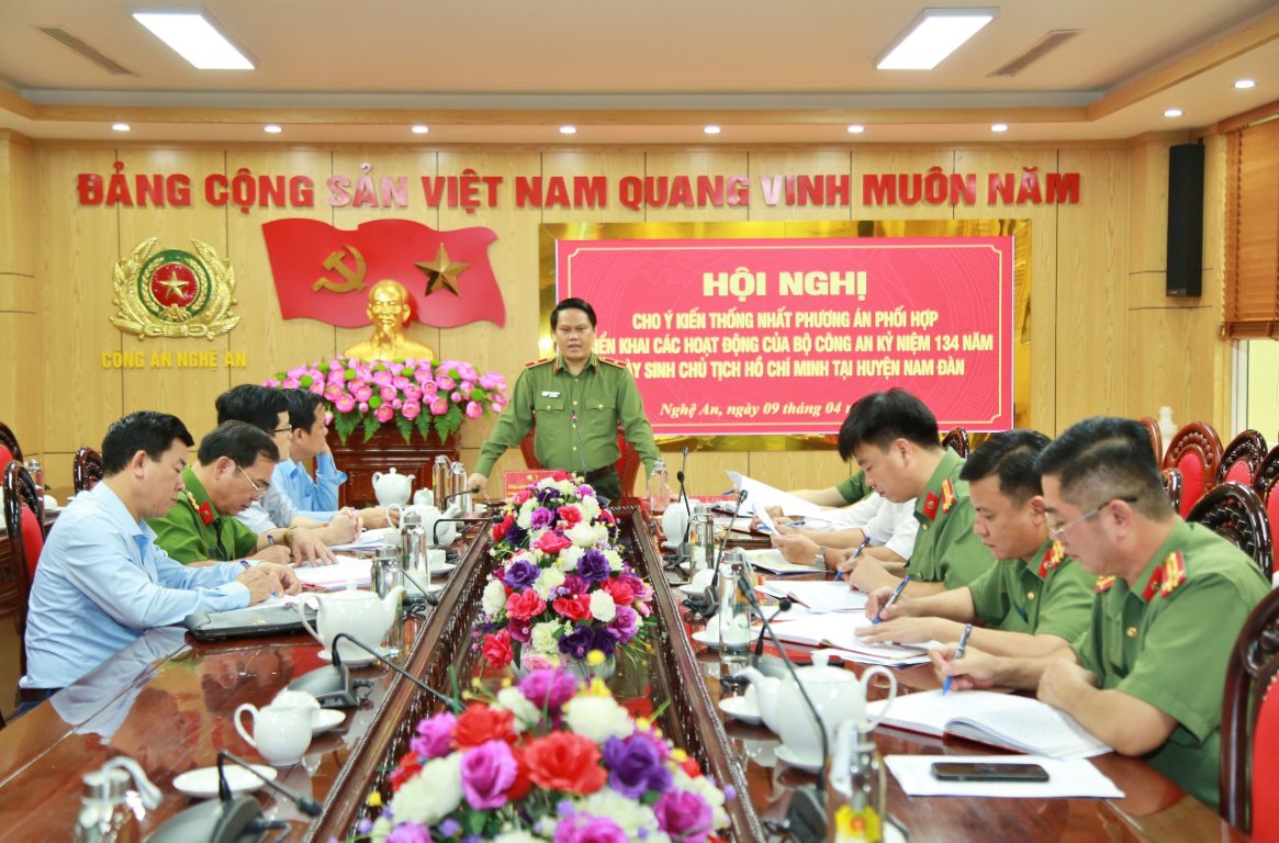 Toàn cảnh hội nghị