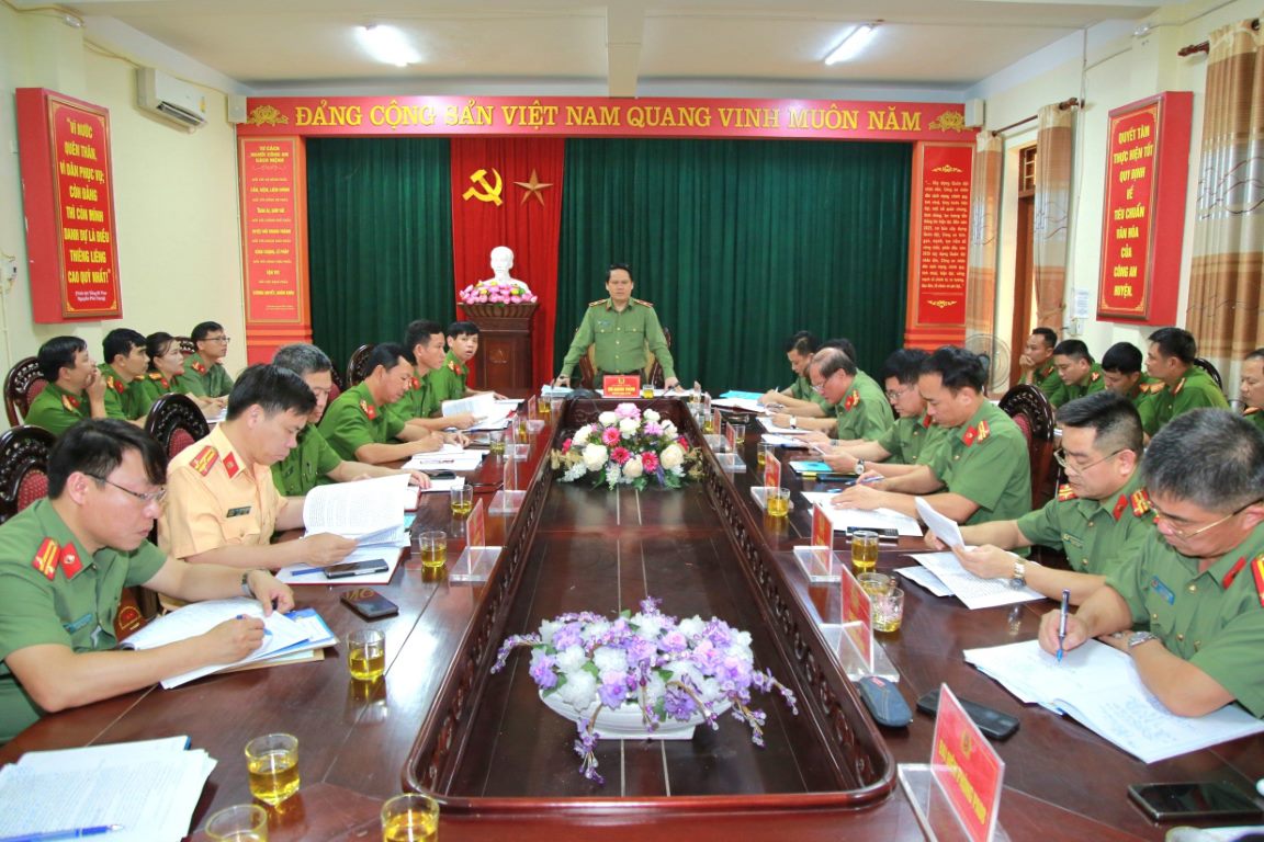Toàn cảnh buổi làm việc