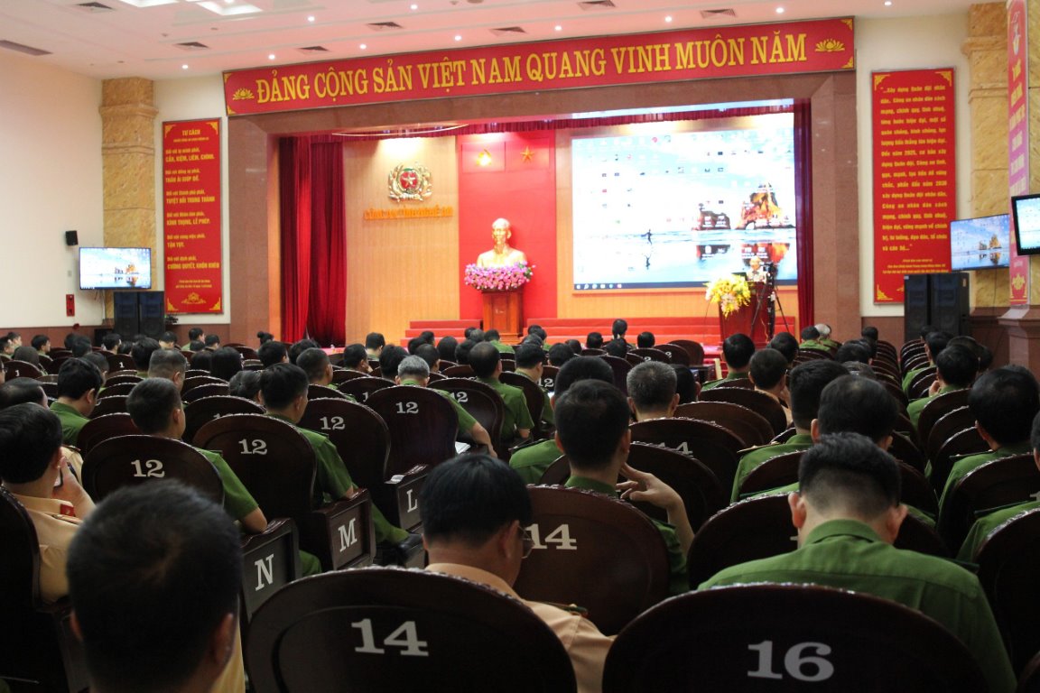  Toàn cảnh Hội nghị
