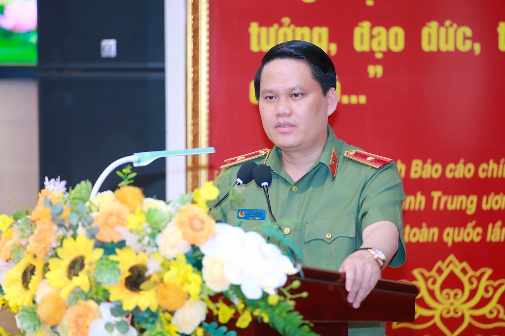 Đồng chí Thiếu tướng Bùi Quang Thanh - Ủy viên Ban Thường vụ Tỉnh ủy, Bí thư Đảng ủy, Giám đốc Công an tỉnh phát biểu chỉ đạo