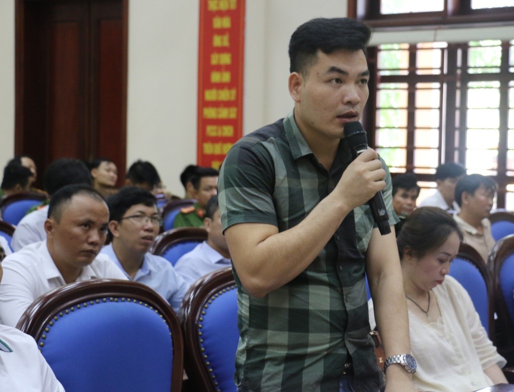 Trên tinh thần cởi mở, cầu thị, thẳng thắn, đại diện các doanh nghiệp trên địa bàn tỉnh đã phát biểu ý kiến 