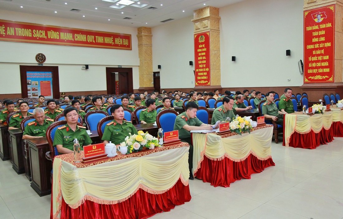Các đại biểu tham dự