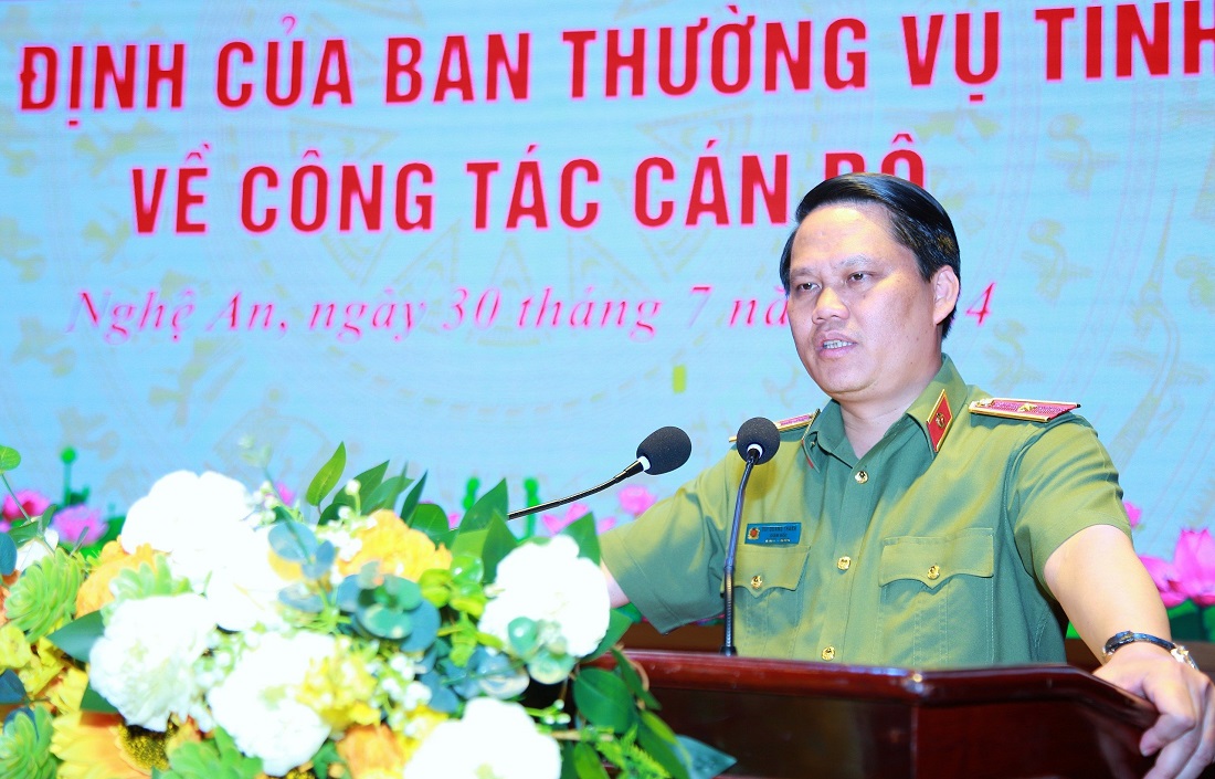 Đồng chí Thiếu tướng Bùi Quang Thanh, Bí thư Đảng ủy, Giám đốc Công an tỉnh phát biểu tại buổi lễ