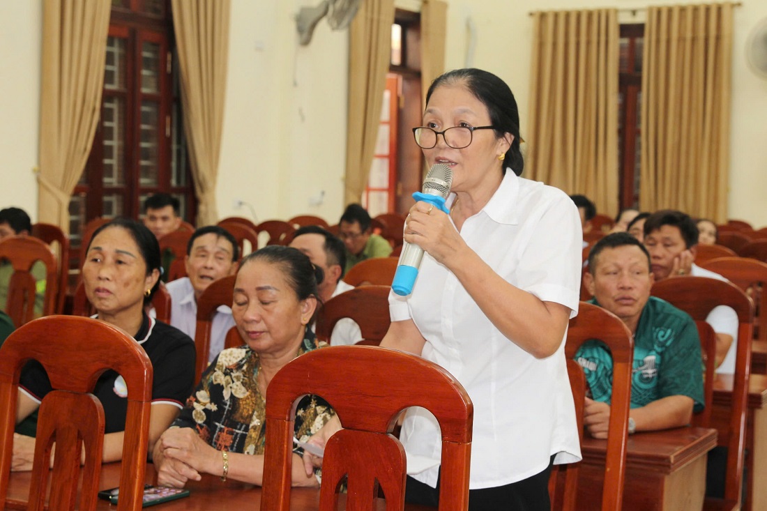 Hội nghị nhận được hơn 20 ý kiến, đóng góp thẳng thắn về các lĩnh vực từ quần chúng Nhân dân trên địa bàn
