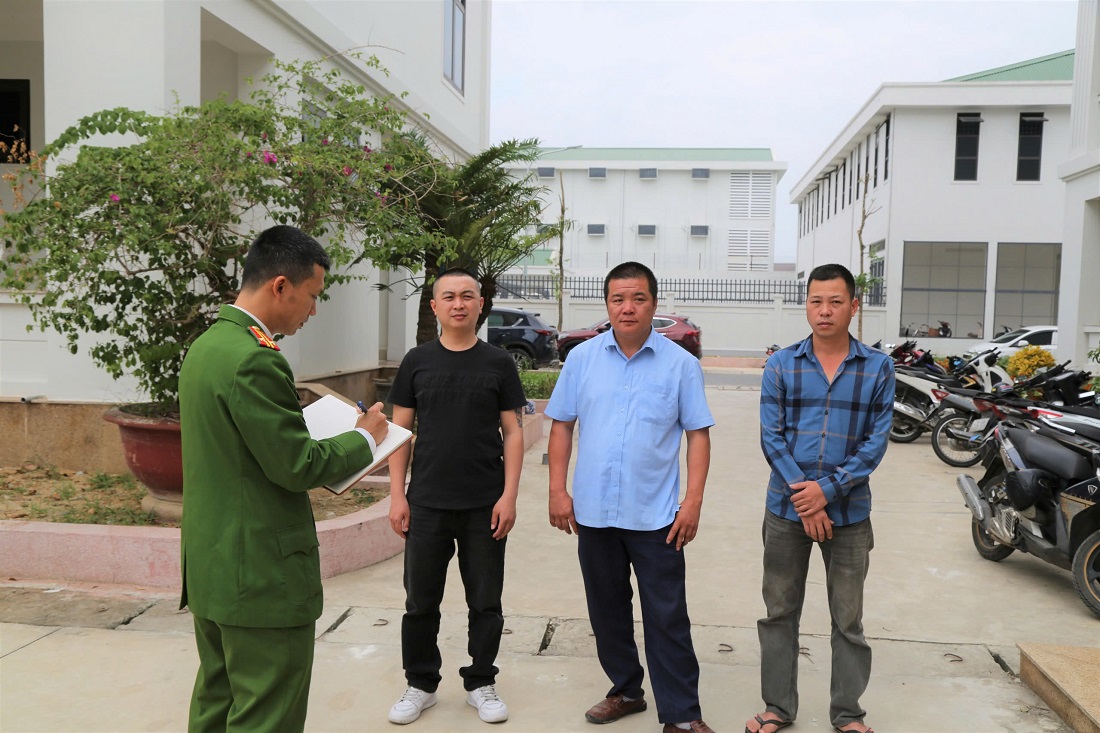 : Các đối tượng Phạm Anh Tuấn, Trần Trung Thành và Dương Văn Toàn tại Cơ quan Công an