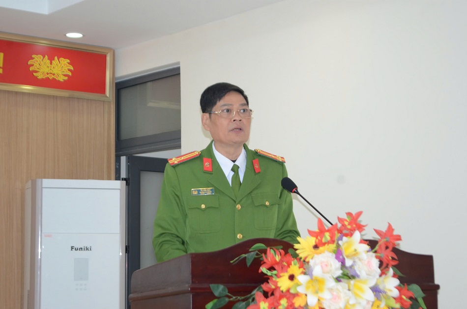 Đồng chí Thượng tá Tô Văn Hậu, Trưởng Công an huyện Kỳ Sơn phát biểu