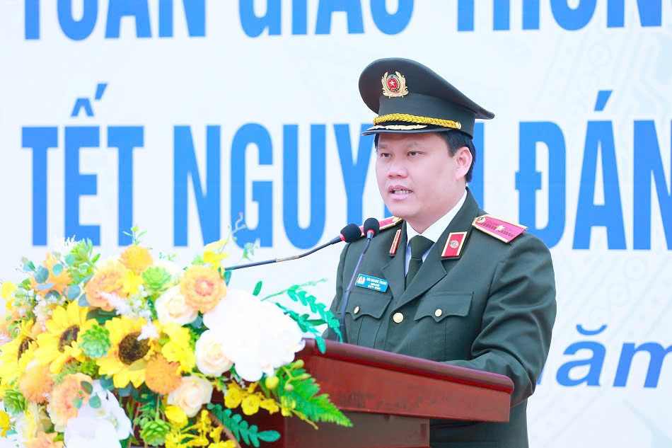Đồng chí Thiếu tướng Bùi Quang Thanh, Ủy viên Ban Thường vụ Tỉnh ủy, Bí thư Đảng ủy, Giám đốc Công an tỉnh phát biểu tại Lễ ra quân cao điểm tấn công, trấn áp tội phạm; phòng, chống vi phạm về pháo; bảo đảm TTATGT và PCCC trước, trong, sau Tết Nguyên đán Ất Tỵ năm 2025
