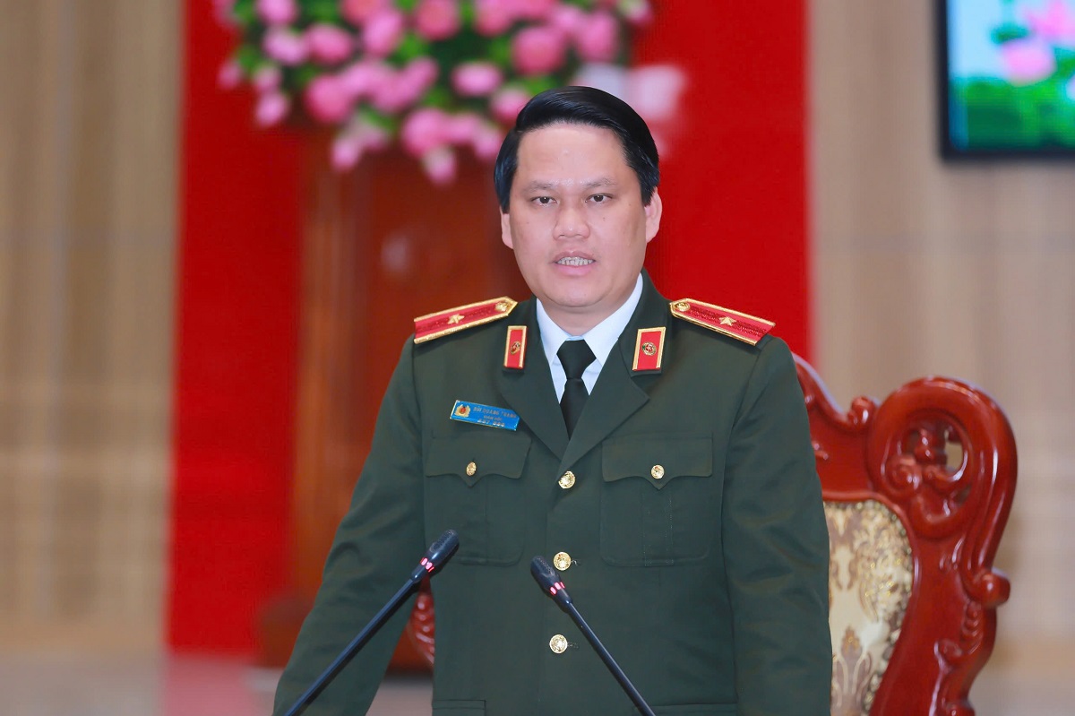 Đồng chí Thiếu tướng Bùi Quang Thanh - Ủy viên Ban Thường vụ Tỉnh uỷ, Bí thư Đảng uỷ, Giám đốc Công an tỉnh chủ trì Hội nghị