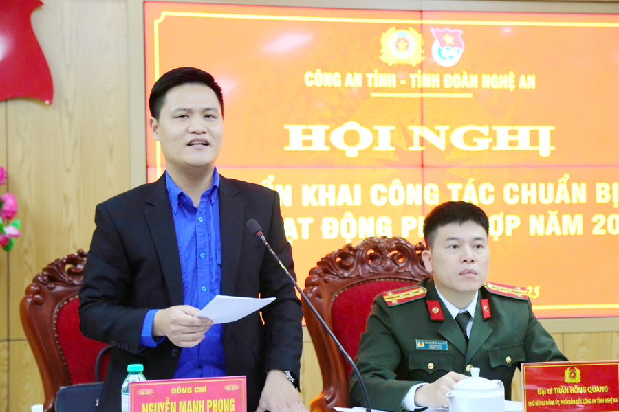 Đồng chí Nguyễn Mạnh Phong, Phó Bí thư Tỉnh đoàn phát biểu tại Hội Nghị