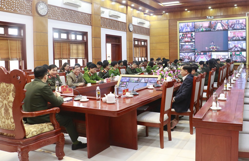 Toàn cảnh buổi gặp mặt tại điểm cầu Công an Nghệ An