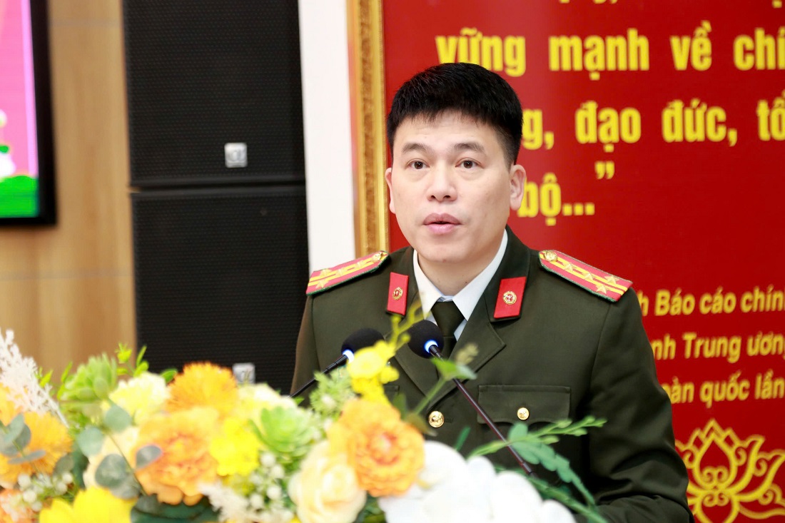 Đồng chí Đại tá Trần Hồng Quang - Phó Bí thư Đảng ủy, Phó Giám đốc Công an tỉnh phát biểu chỉ đạo