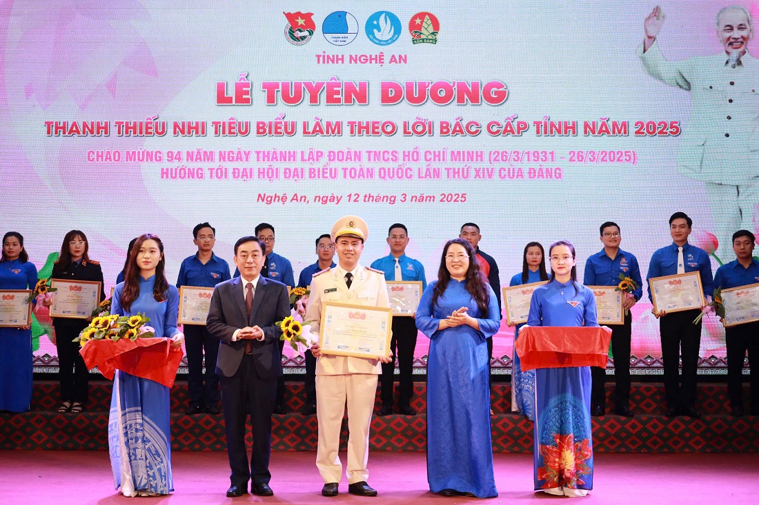 Thượng úy Nguyễn Bá Bình được tuyên dương “Thanh thiếu nhi tiêu biểu làm theo lời Bác cấp tỉnh năm 2025”