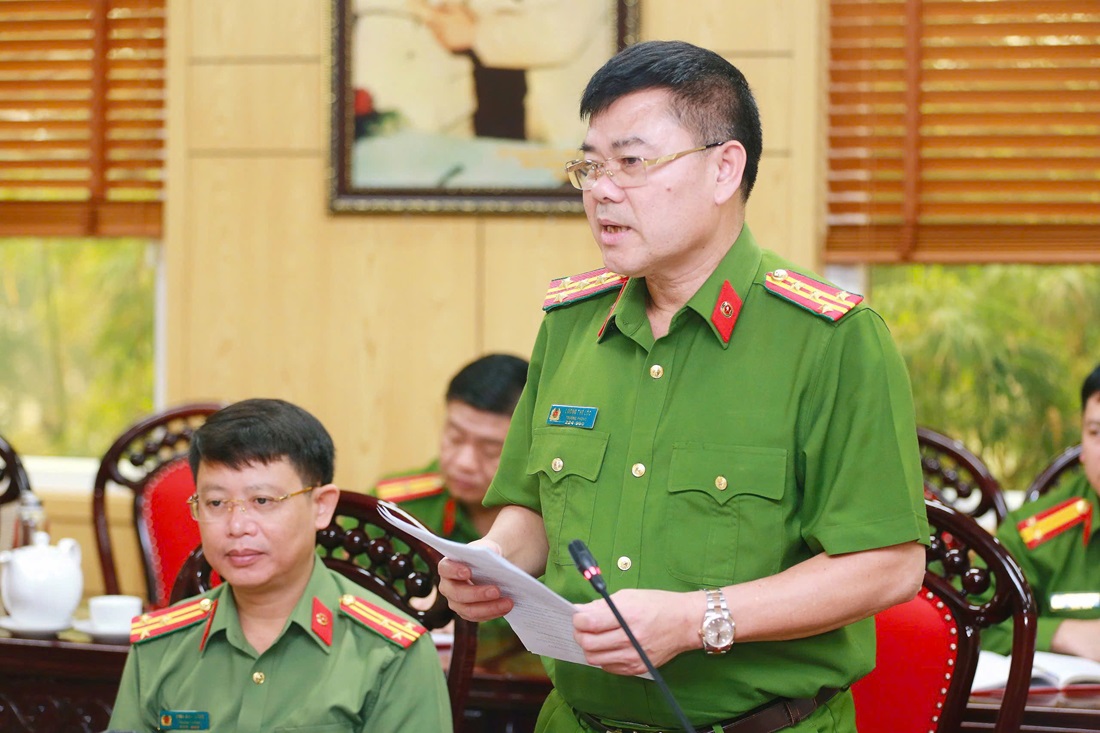 Đại diện Lãnh đạo Phòng CSQLHC về TTXH phát biểu