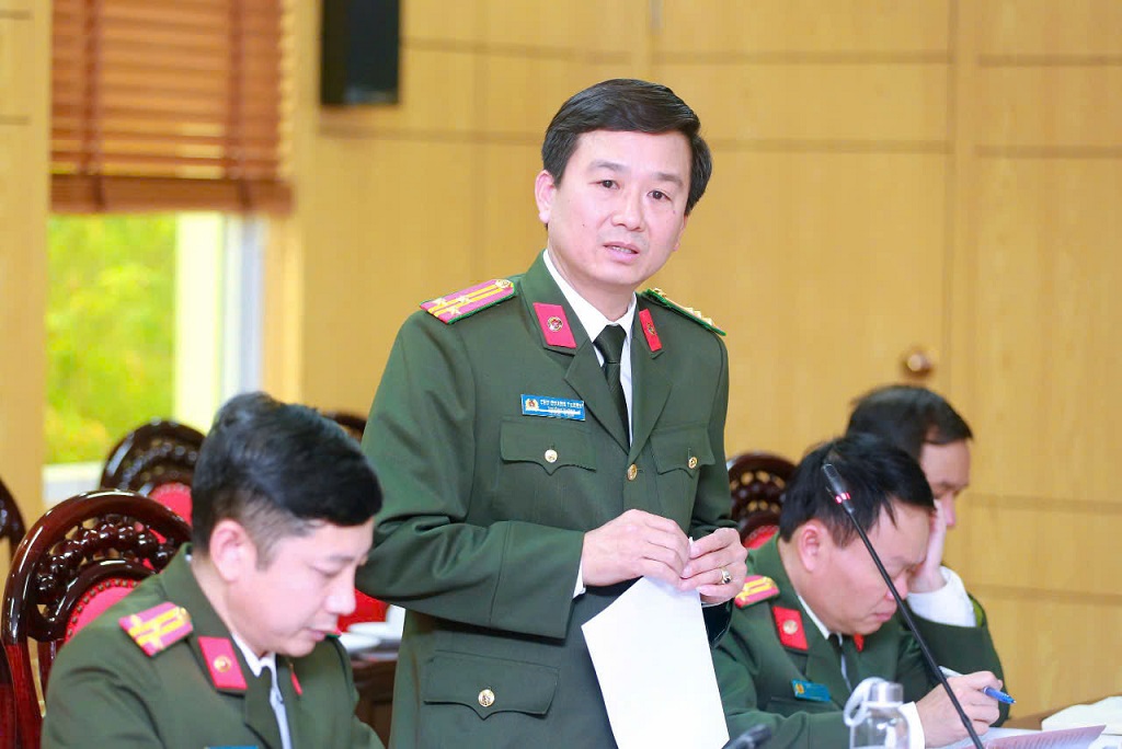 Lãnh đạo các phòng chức năng phát biểu