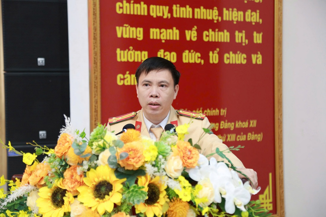 Lãnh đạo Phòng Cảnh sát giao thông quán triệt, hướng dẫn các chuyên đề về công tác bảo đảm trật tự an toàn giao thông