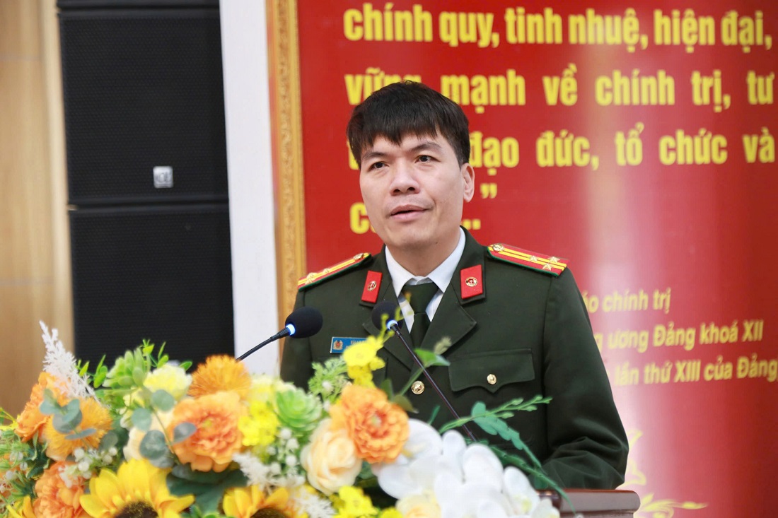 Lãnh đạo Phòng Tham mưu quán triệt, hướng dẫn các chuyên đề trên lĩnh vực xây dựng phong trào toàn dân bảo vệ an ninh Tổ quốc và công tác cải cách hành chính