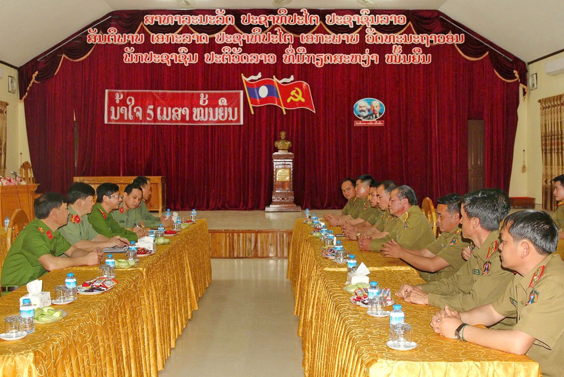 Toàn cảnh cuộc làm việc giữa đoàn công tác Công an tỉnh Nghệ An và Công an tỉnh Hủa Phăn