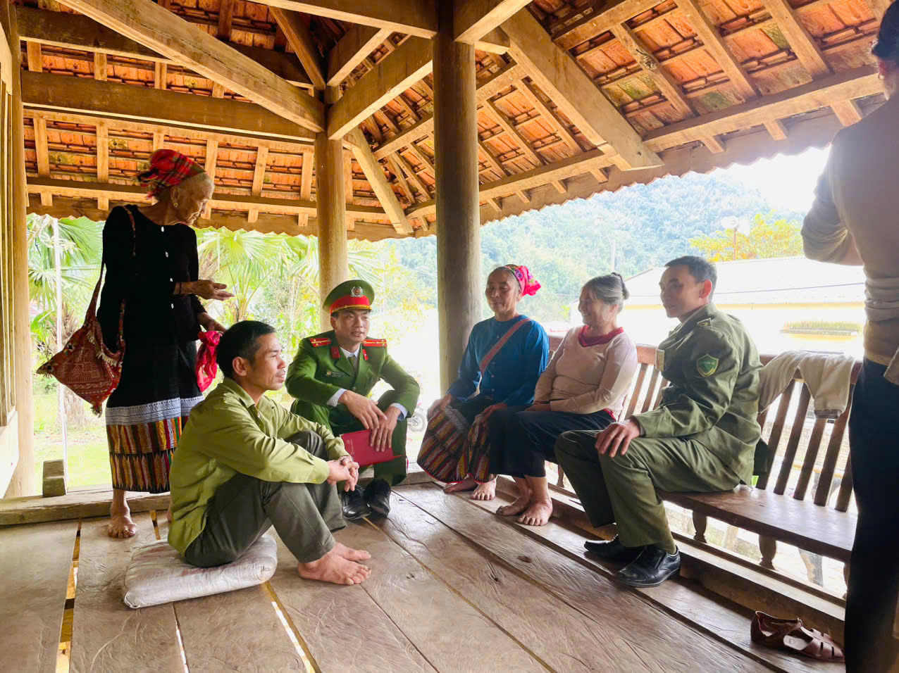 Công an xã ở cơ sở thường xuyên làm tốt công tác dân vận