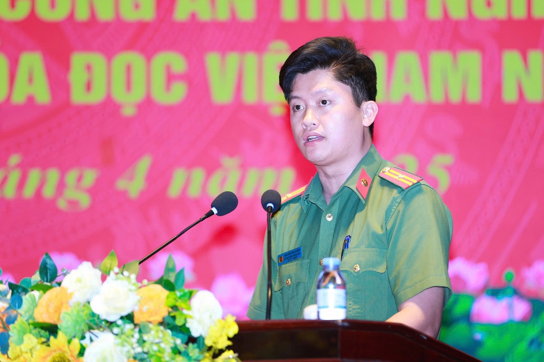 Đại diện Lãnh đạo Phòng, Công an phường, Ban Thanh niên Công an tỉnh phát biểu hưởng ứng
