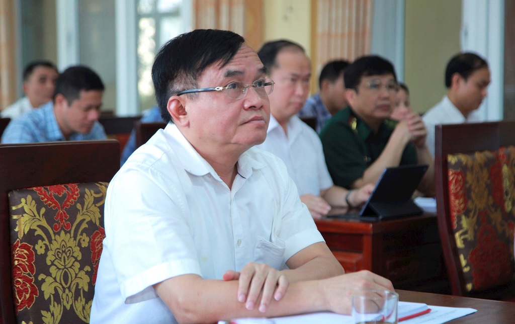 Đồng chí Ngọc Kim Nam –Ủy viên Ban Thường vụ Tỉnh ủy, Trưởng Ban Tuyên giáo và Dân vận Tỉnh ủy chủ trì hội nghị. Ảnh: Ngân Hạnh