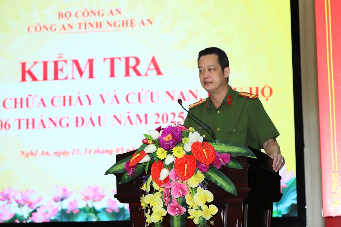 Đồng chí Đại tá Nguyễn Đức Cường, Phó Giám đốc Công an tỉnh phát biểu khai mạc