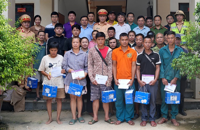 Sự hỗ trợ kịp thời của Phòng CSGT và các doanh nghiệp, nhà hảo tâm đã góp phần động viên bà con khắc phục khó khăn, sớm ổn định cuộc sống