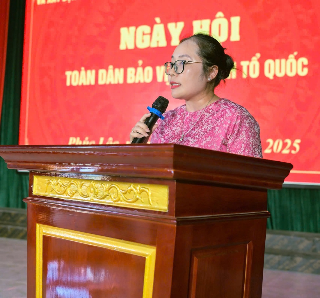 Đại diện chính quyền xã Phúc Lộc phát biểu tại Ngày hội