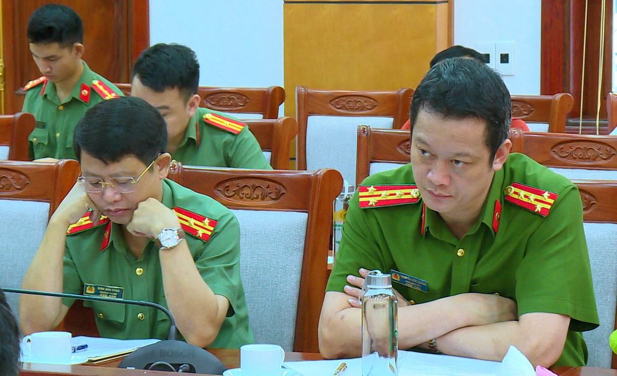 Đại tá Nguyễn Đức Cường, Ủy viên BTV Đảng ủy, Phó Giám đốc Công an tỉnh dự buổi làm việc