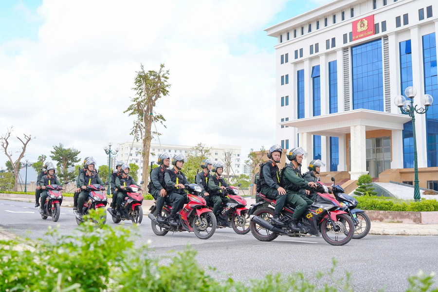 Lực lượng Cảnh sát Cơ động xuất quân thực hiện nhệm vụ