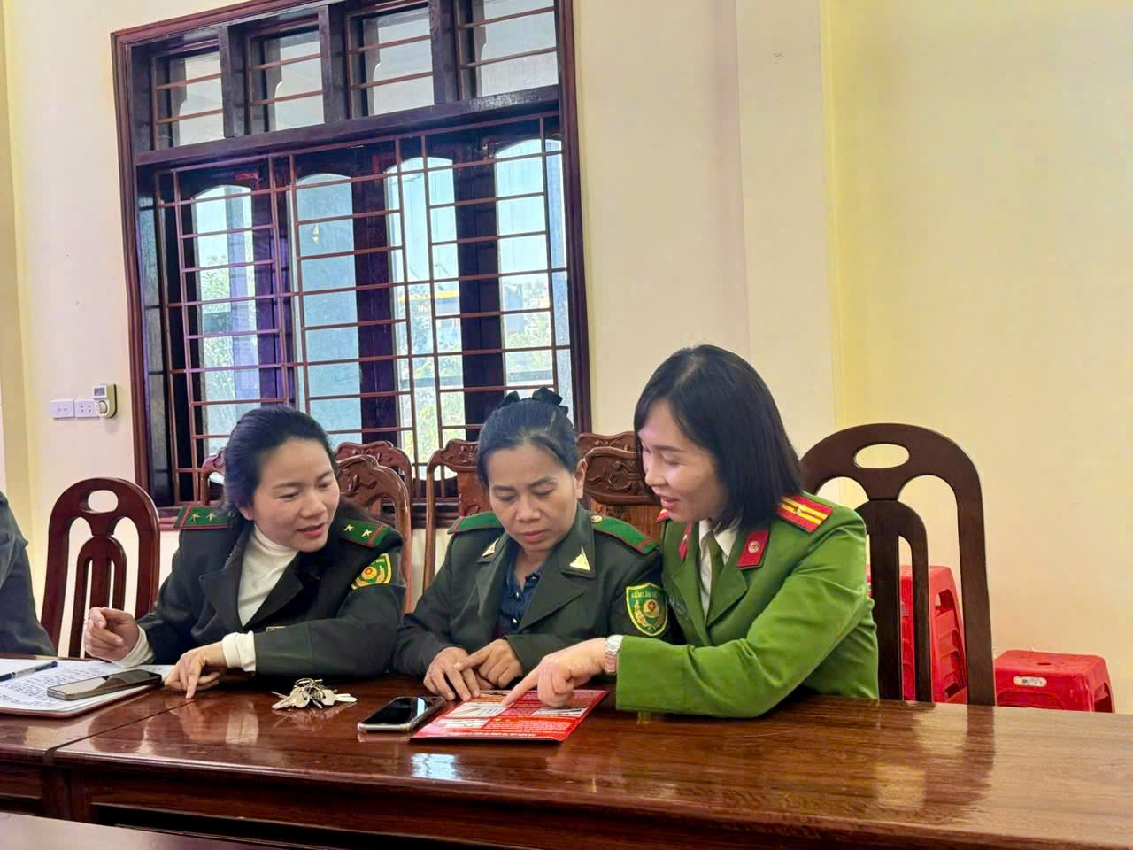 Hướng dẫn cho cán bộ Chi cục Kiểm lâm