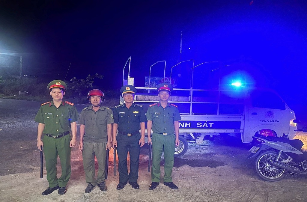Lực lượng CAX phối hợp Đồn Biên phòng tổ chức tuần tra đảm bảo ANTT