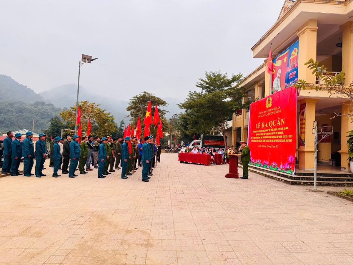 Công an xã Lượng Minh ra quân triển khai cao điểm tấn công, trấn áp tội phạm, quyết tâm hoàn thành tốt nhiệm vụ, bảo đảm ANTT để người dân vui Xuân đón Tết bình yên.