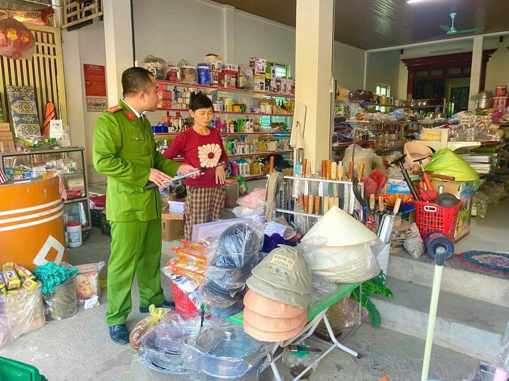 Kiểm tra, hướng dẫn các hộ kinh doanh