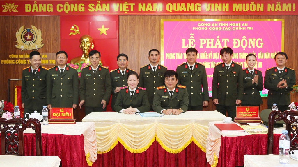 Ký kết giao ước thi đua