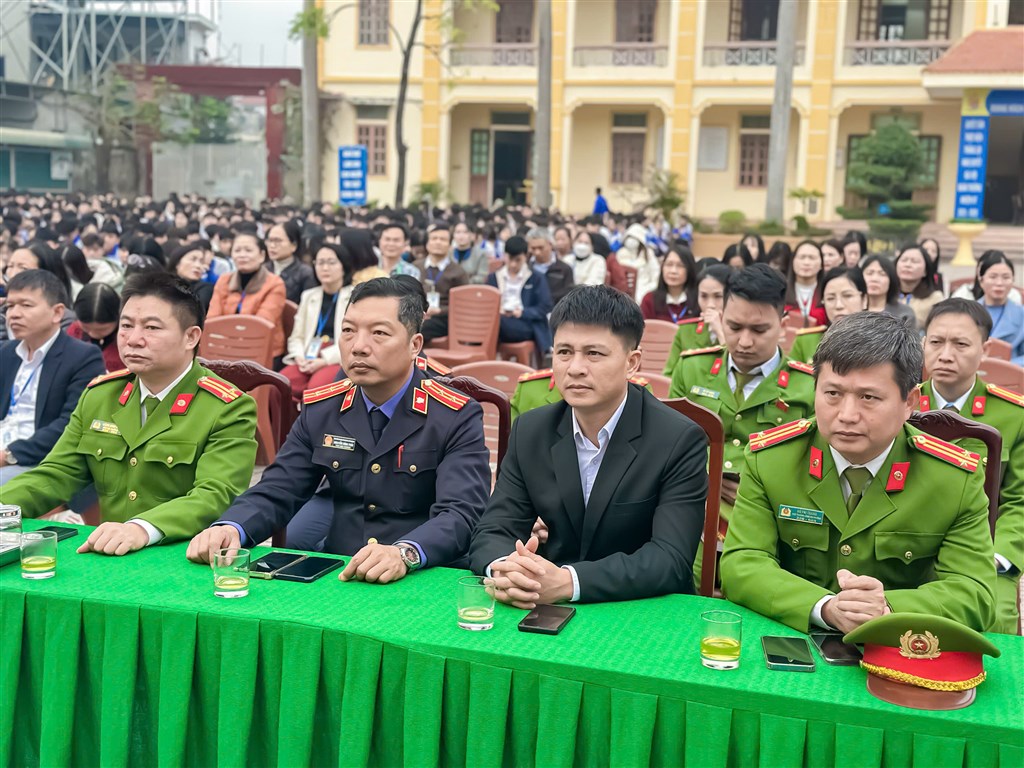 Các đại biểu tham dự phiên tòa giả định